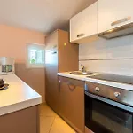 1 Bedroom Lovely In شقة *
