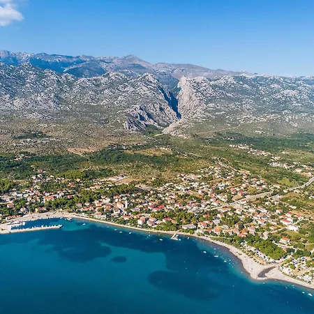 Apartamento Amazing In With Wifi Seline