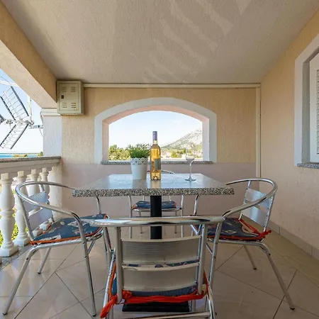 Amazing In With Wifi Apartment